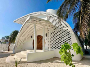 Unique Beachfront Casa Kyma, Pool, San Crisanto, Yucatan